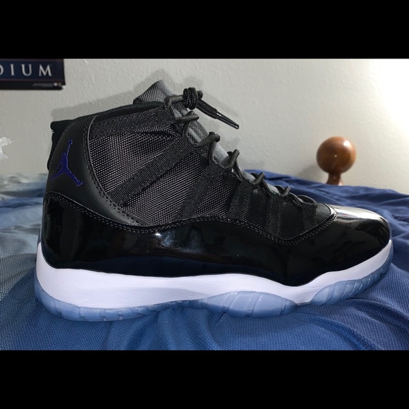 Jordan 11 Retro Space Jam (2016) Size 12 - Picture 5 of 5